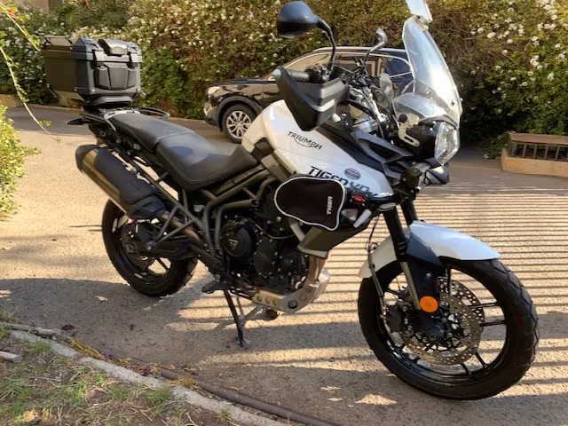 TRIUMPH TIGER 800 XRX