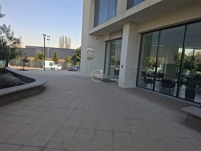 Oficina en arriendo en Colina