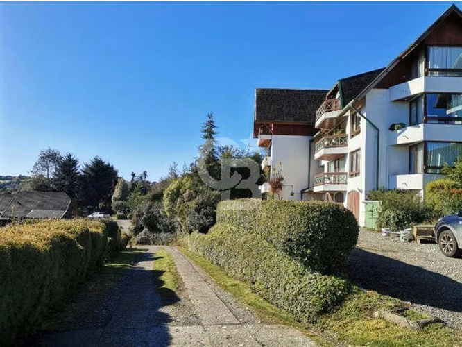 Amplio y con una vista privilegiada de Puerto Varas