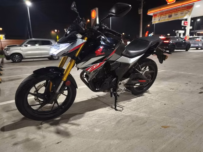 Honda c190r