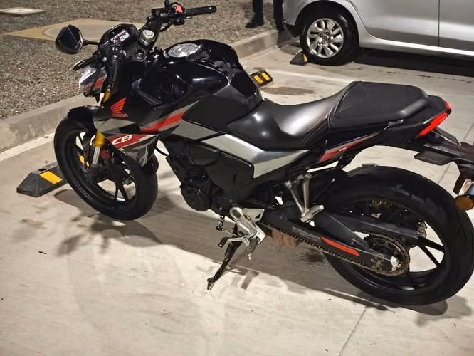 Honda c190r