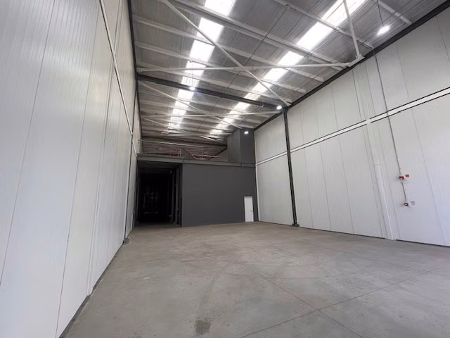 Bodega, local y oficina en arriendo en Renca