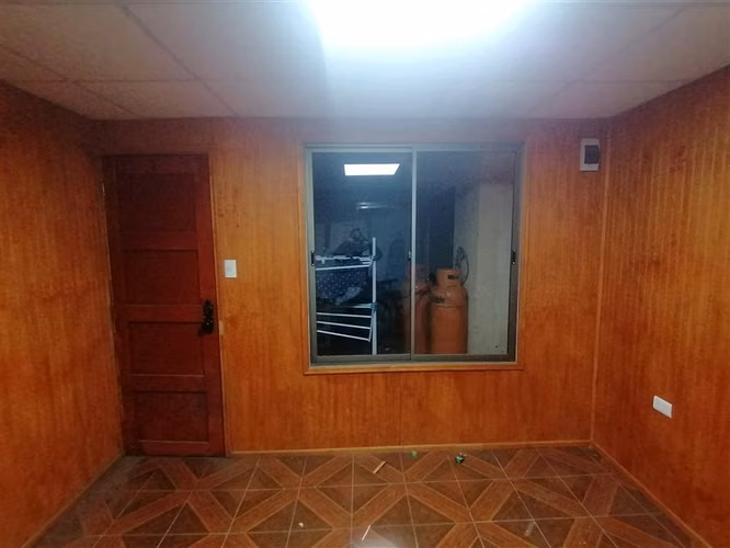 Arriendo dpto interior independiente 250.000 Sector Esmerald