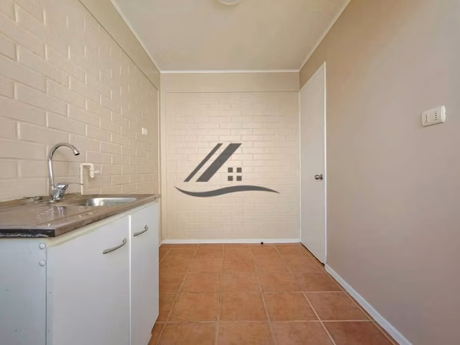 Casa esquina en venta con patio amplio y 3 estacionamientos – Villa Alemana - Imagen 10