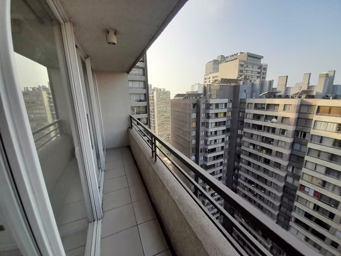 Impecable, Un Dormitorio, Piso 21 al Oriente (171911)
