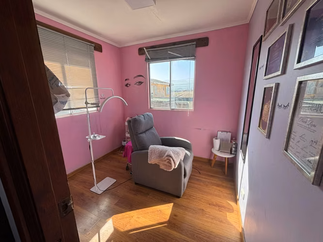  Oportunidad Única en Coquimbo: Amplia Casa Familiar de 6 Dormitorios