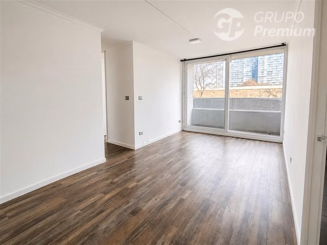 Departamento en venta de 3 dorm. 2 baños en Independencia