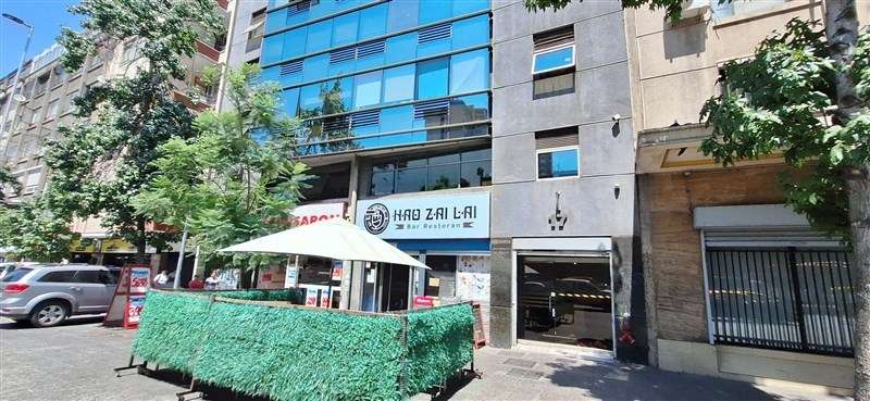 Oficina en arriendo en Santiago Metro Santa Lucía