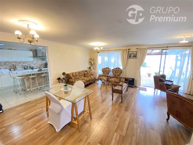 Casa en venta de 4D 2B Piscina en Ayres de Chicureo Colina