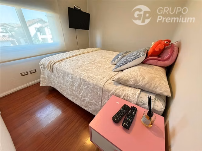 Casa en venta 5D 4B SE Piscina quincho en Ayres de Chicureo