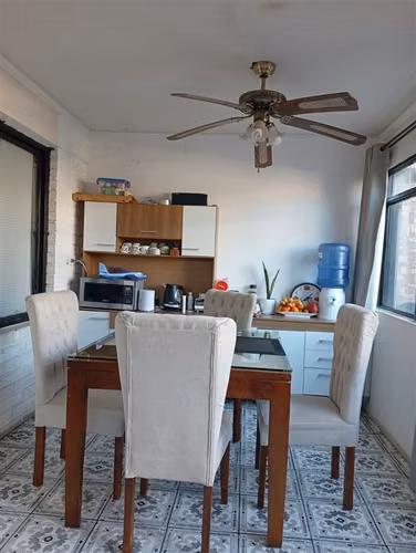 Casa en arriendo de 6 dorm. en Independencia
