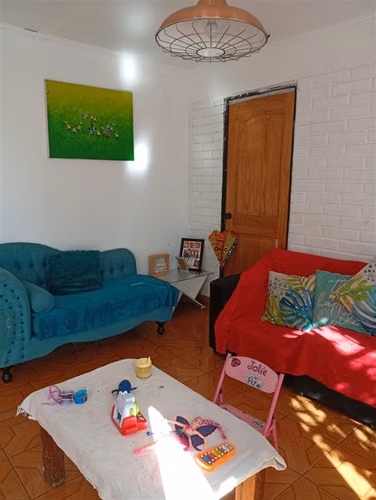 Casa en arriendo de 6 dorm. en Independencia