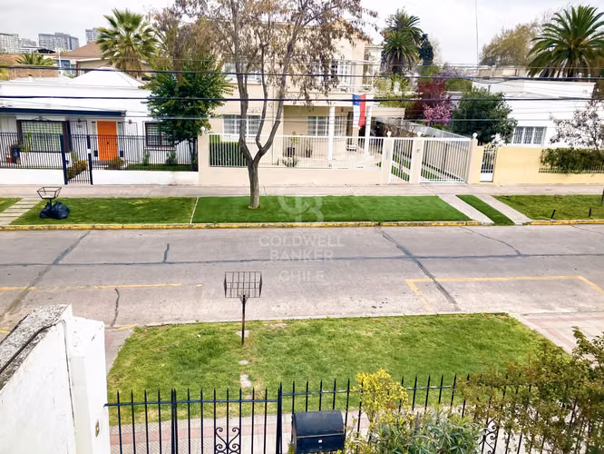 Calle tranquila cercana a Barrio Italia