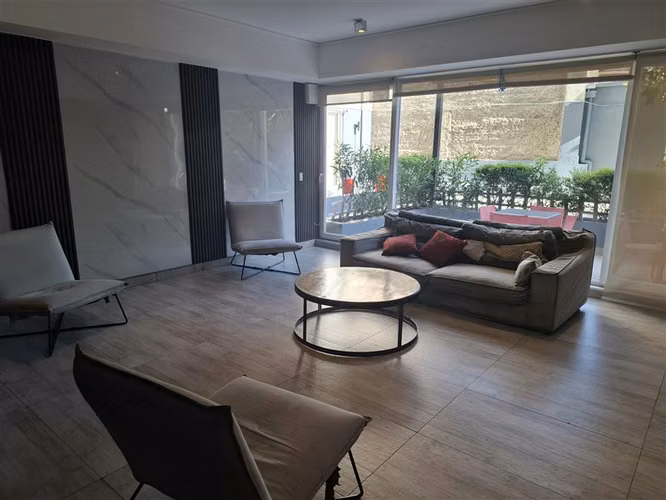 Departamento en arriendo de 2 dorm. en Independencia