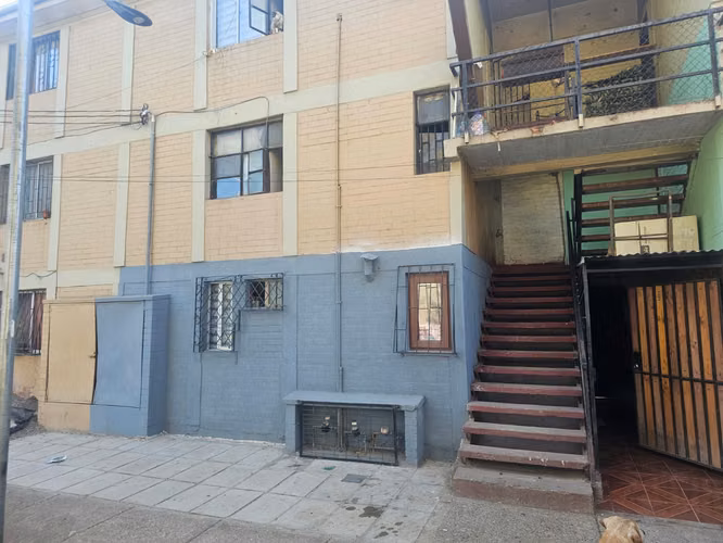 ¡Impecable y Remodelado! Depto 3D + 1B con Estacionamiento en Renca