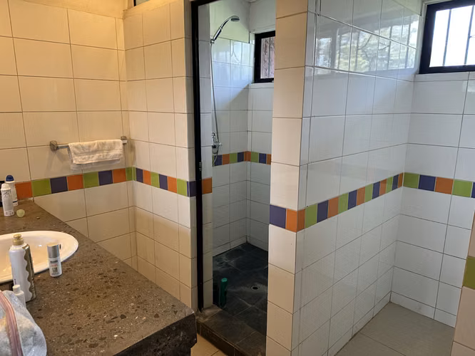 HERMOSA Y PARTICULAR CASA A LA VENTA EN LOTEO PRIVADO - Imagen 8