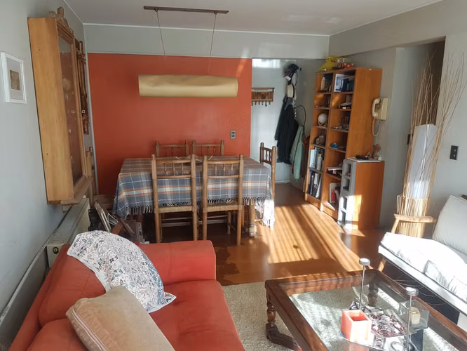 SE ARRIENDA LINDO DEPARTAMENTO, GASTOS COMUNES INCLUIDOS, PLAZA CONDELL.