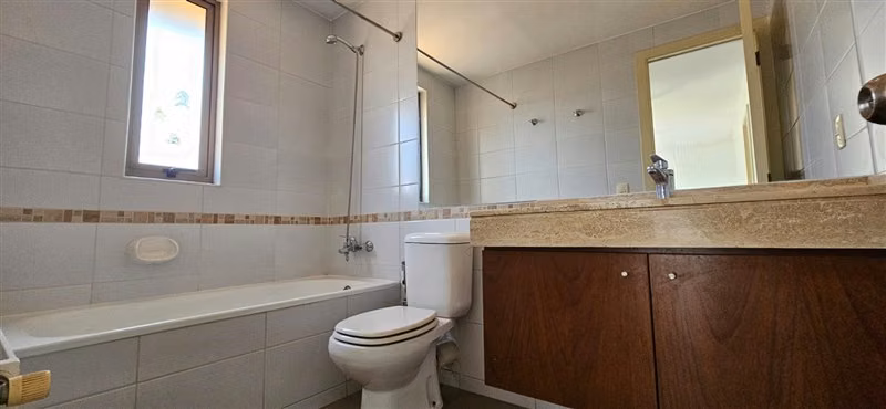 Casa en arriendo de 4 dorm. en Colina
