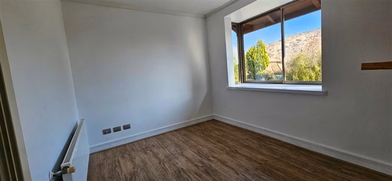 Casa en arriendo de 4 dorm. en Colina