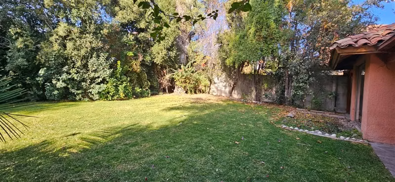 Casa en arriendo de 4 dorm. en Colina