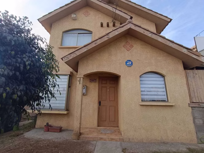 Venta vivienda con Excelente Conectividad (171970)