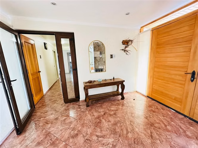 Exclusiva Casa en Venta San Joaquín.Lujo, Espacios,Calidad - Imagen 7