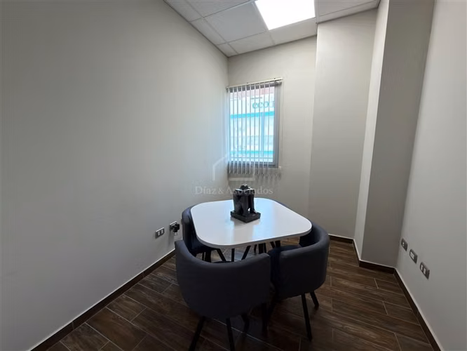 Oficina en arriendo en Talca, Edificio España