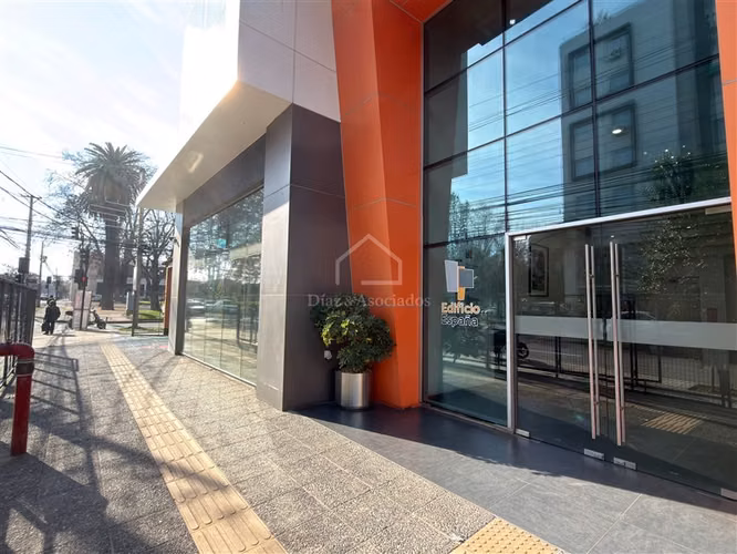 Oficina en arriendo en Talca, Edificio España