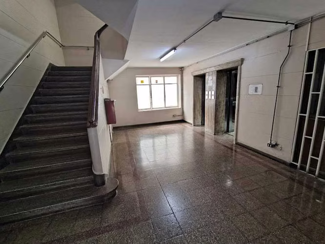 A minutos de Metro Moneda y Parque Almagro (172019)