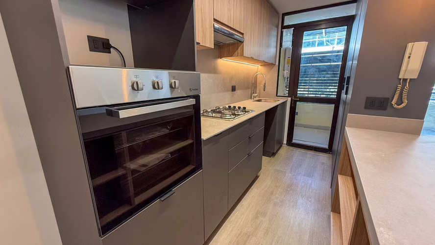 COMPLETAMENTE REMODELADO (172001)