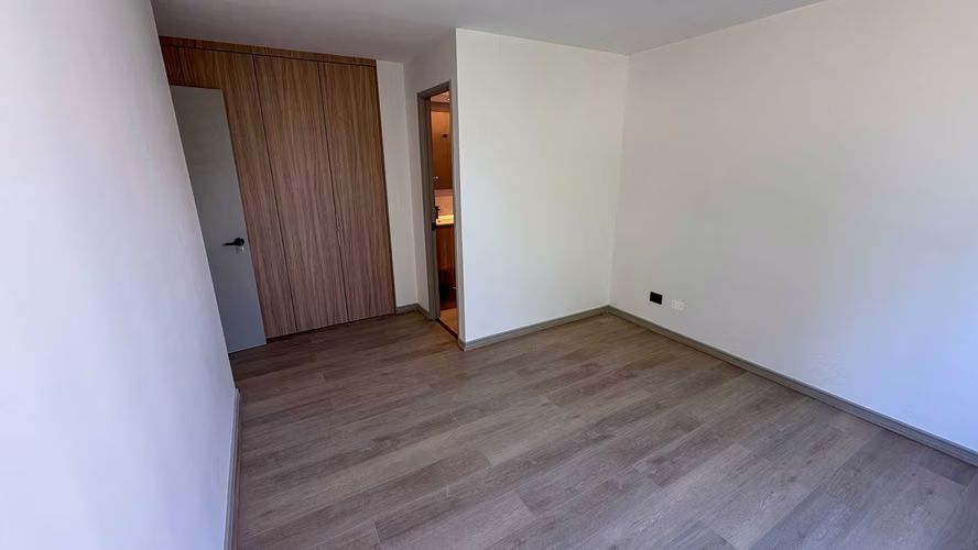 COMPLETAMENTE REMODELADO (172001)