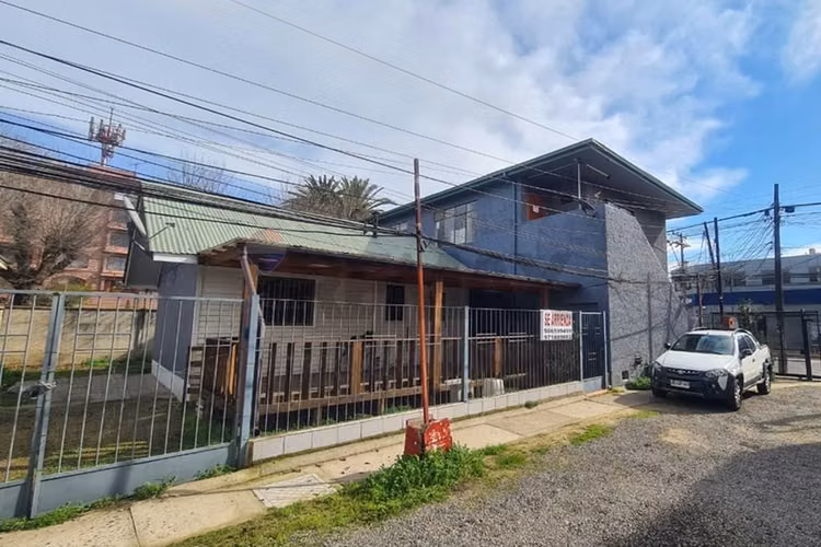 Villa alemana edificio comercial 3 locales y casa