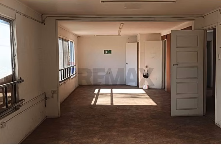 Villa alemana edificio comercial 3 locales y casa