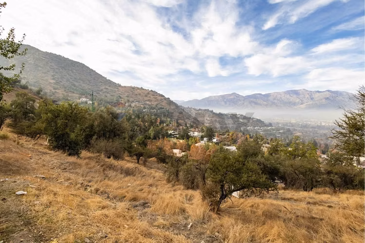 Espectacular terreno en cumbres de santa maría