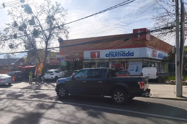 Local esquina premium en las condes