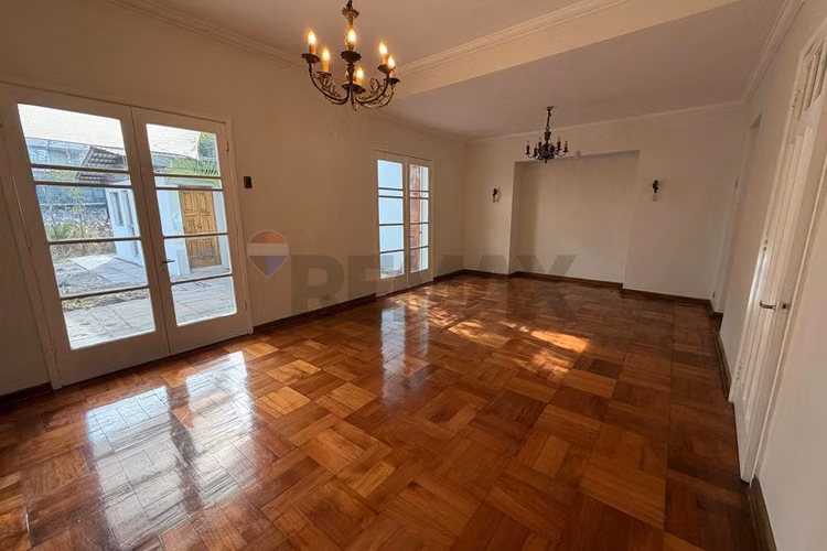 Arriendo dos casas independientes calle sucre