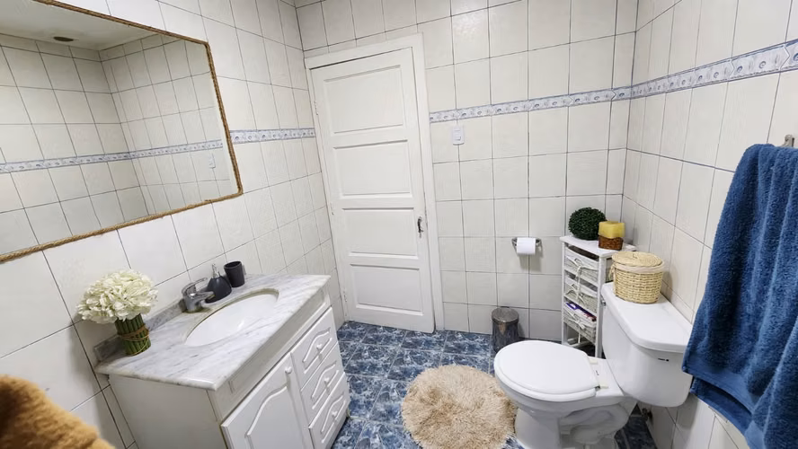 REBAJADA HERMOSA CASA DE 200 M2 EN TERRENO 2400 M2 EN PEUMO