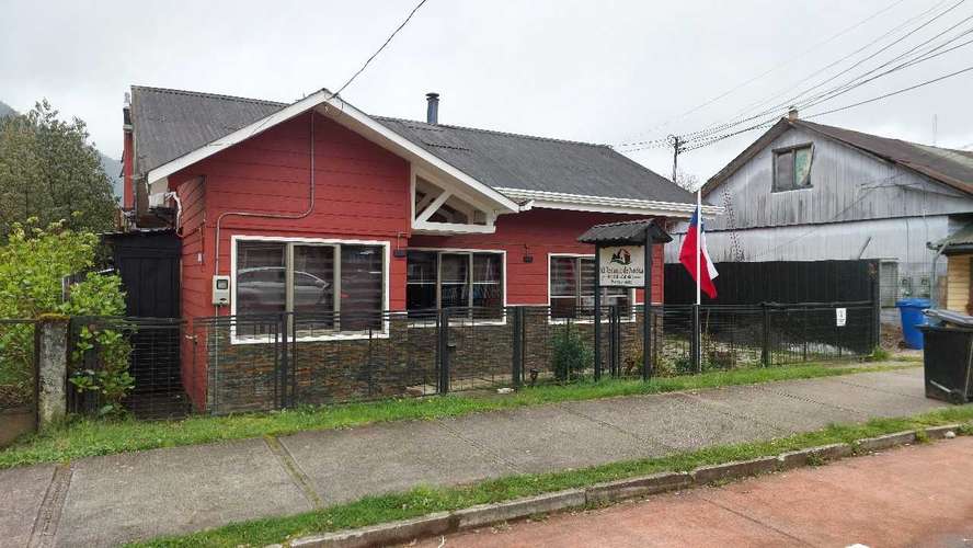 Casa grande para Oficina, Centro Puerto Aysen (82371)