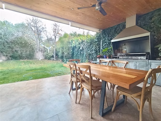Casa 3D mas oficina 3B Piscina y Quincho acceso Laguna Ayres