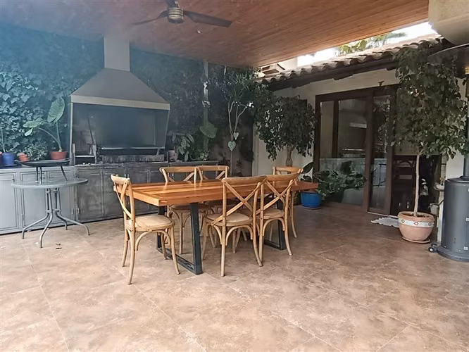 Casa 3D mas oficina 3B Piscina y Quincho acceso Laguna Ayres