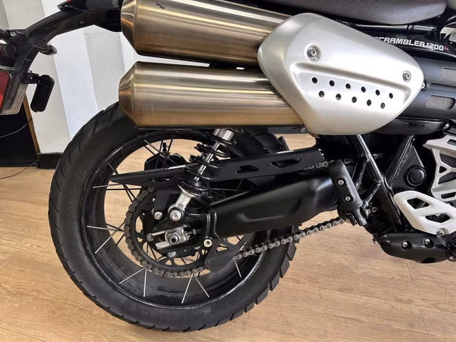 TRIUMPH SCRAMBLER 1200 X - AÑO 2025