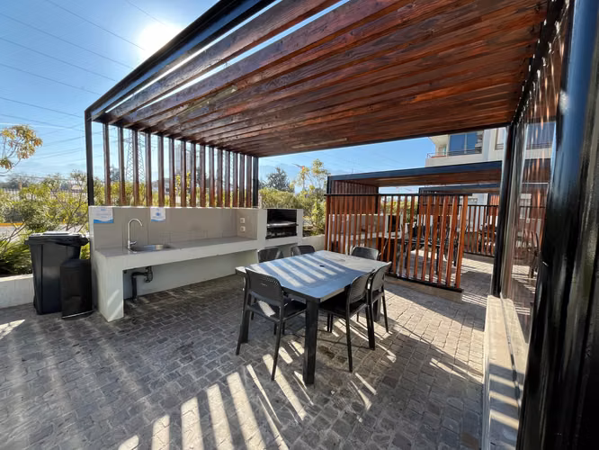 EN ARRIENDO: FUNCIONAL DEPARTAMENTO 1D 1B EN EXCELENTE SECTOR DE MACULDescripción de la Propiedad