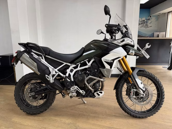 TRIUMPH TIGER 900 RALLY PRO - AÑO 2023