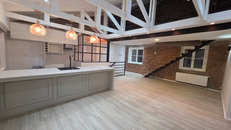 ARRIENDO CASA EN CÉNTRICA UBICACIÓN