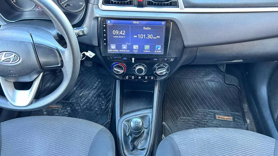 Hyundai Verna 1.4 CB SEL 4X2 MT5 4P (2021)