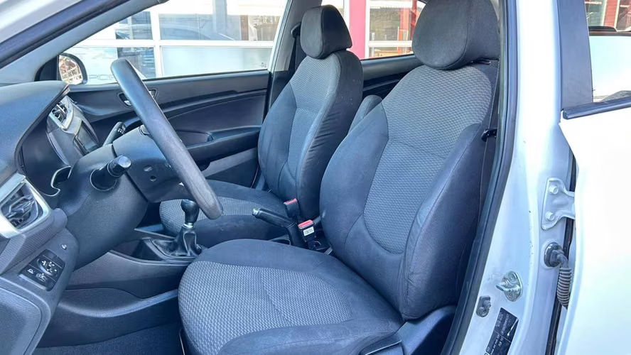 Hyundai Verna 1.4 CB SEL 4X2 MT5 4P (2021)