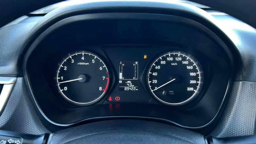 Hyundai Verna 1.4 CB SEL 4X2 MT5 4P (2021)
