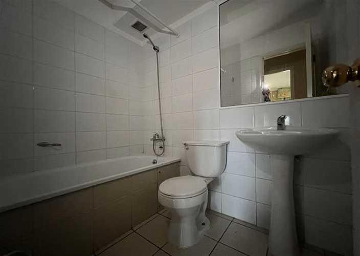 Departamento en arriendo de 3 dorm. en edificio Versalles
