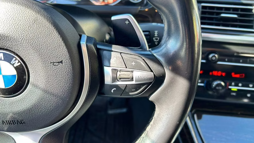 BMW 650 4.4 4X2 AT 2P (2015)