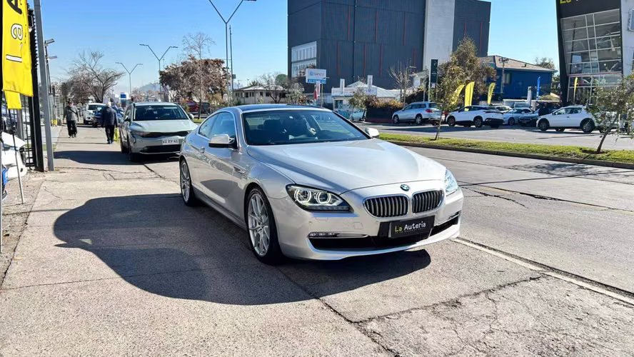 BMW 650 4.4 4X2 AT 2P (2015)